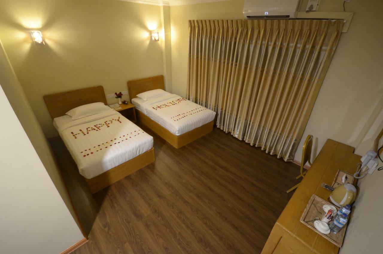 Inle Strand Hotel Nyaung Shwe Dış mekan fotoğraf