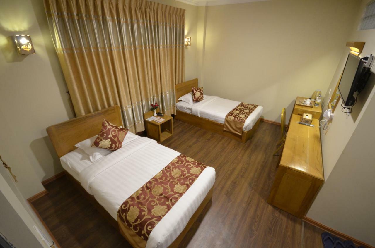 Inle Strand Hotel Nyaung Shwe Dış mekan fotoğraf