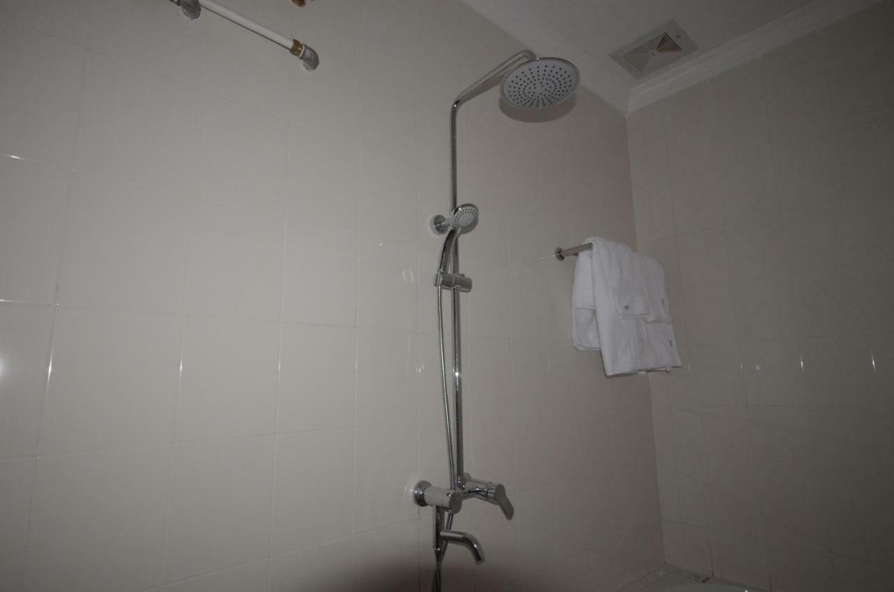 Inle Strand Hotel Nyaung Shwe Dış mekan fotoğraf