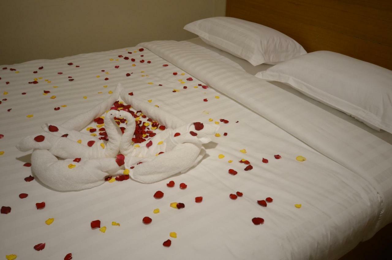 Inle Strand Hotel Nyaung Shwe Dış mekan fotoğraf